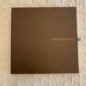 Louis Vuitton box